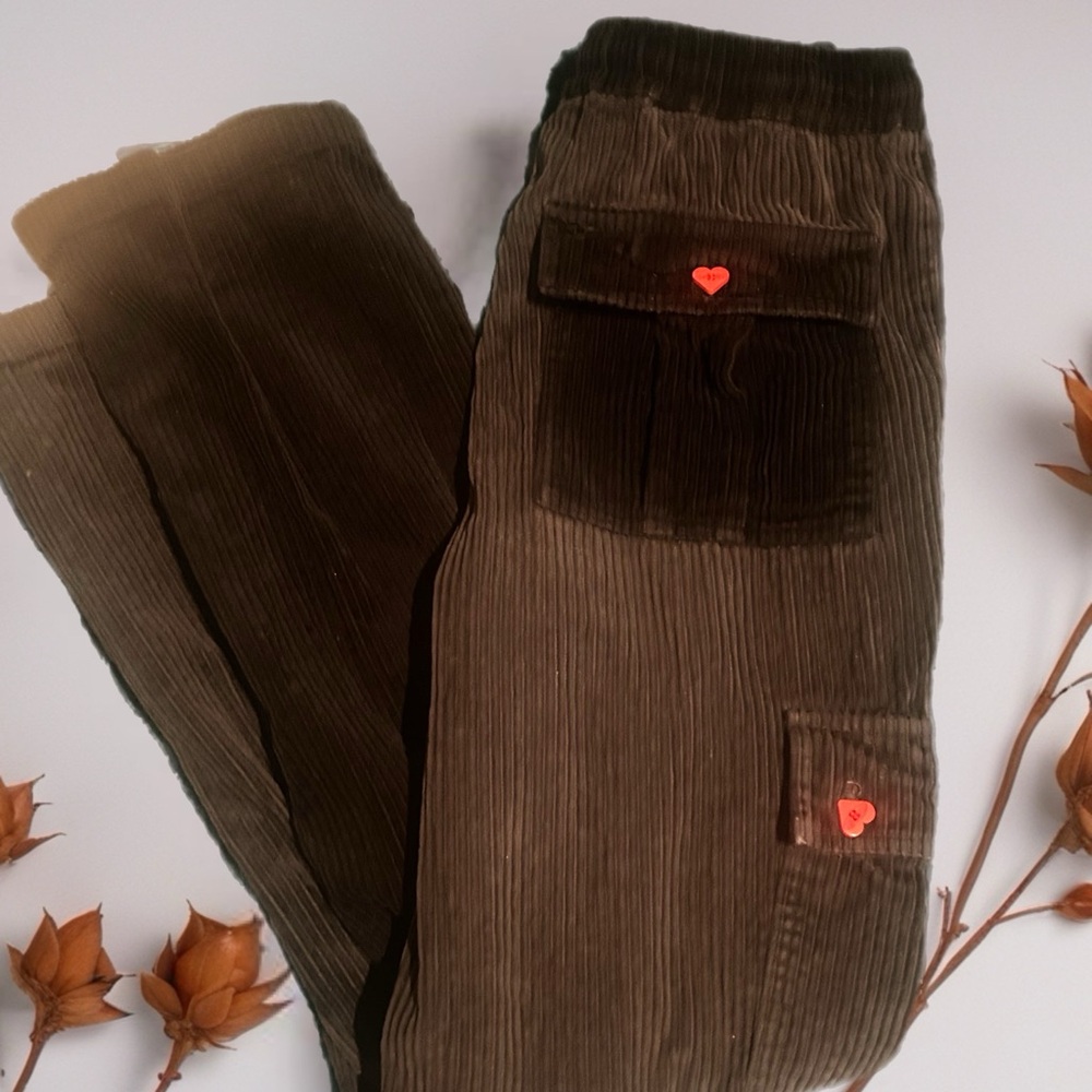 Women’s Petals Black Cords with drawstring size xsmall (zumiezs brand)
